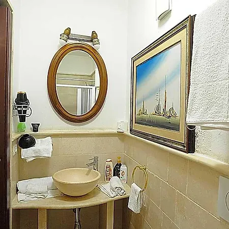 Gianluis Bed & Breakfast